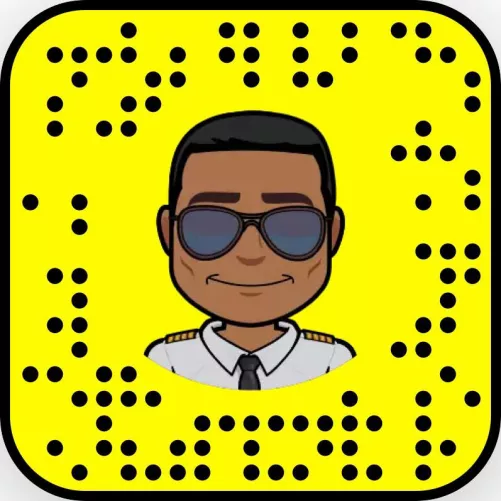 21 year old guy that just got into stockings and looking for a lady to show me some stockings:) by mr_niqqa