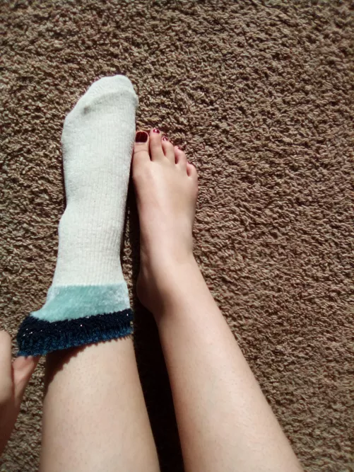 21F [Selling] On or off? by -BarelyGettingBy-