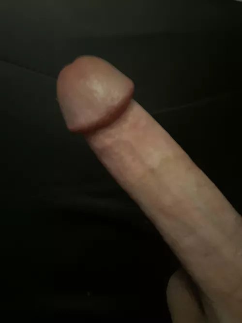 21yo bored here … spare a hand? by Jfflulx