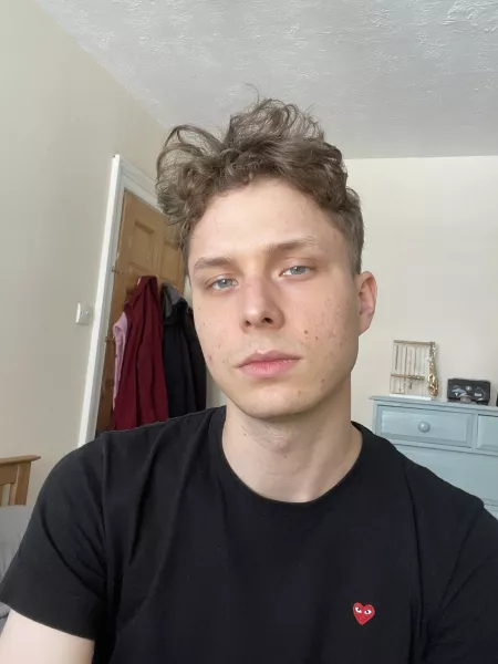 [22] Been told I have a nice chin. What you think? 😉 by 420_stonerr_bonerr