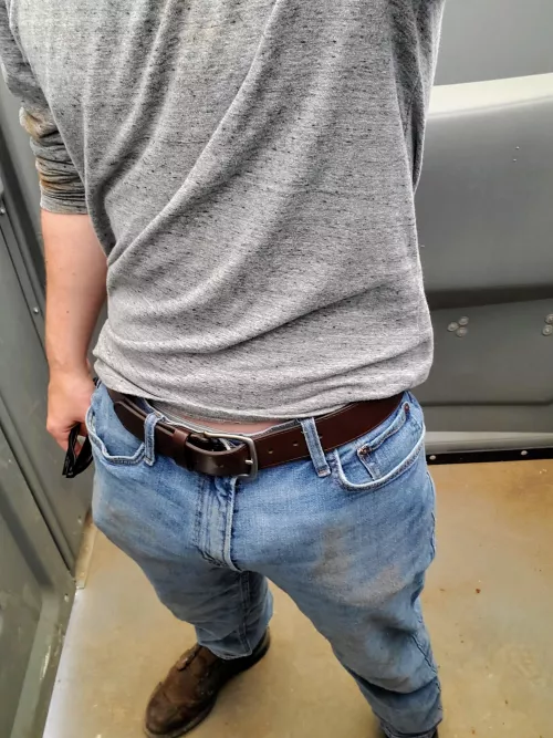 22 I got hard while volunteering. Pms open by Ericprime332