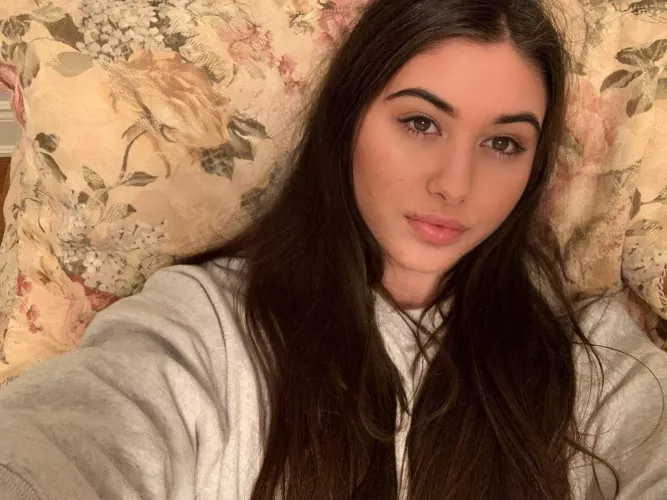 [22F] hope everyone is having a lovely evening by Healthy-Frosting-246