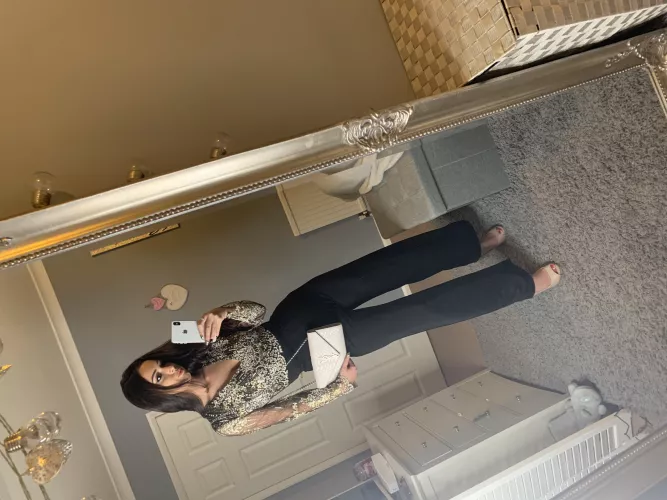 22F[Selling]Big tits white girl❤Hot nudes and vids of me Also/Sexting Kik me:sylviafow by Sylviafww