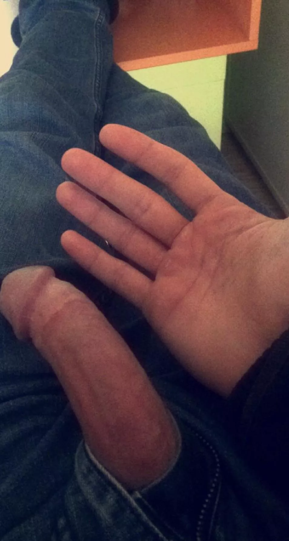 22yo. I'm not sure if this is a good idea but fk it I'm bored.😤 posted by Comfortable_Buy_3011