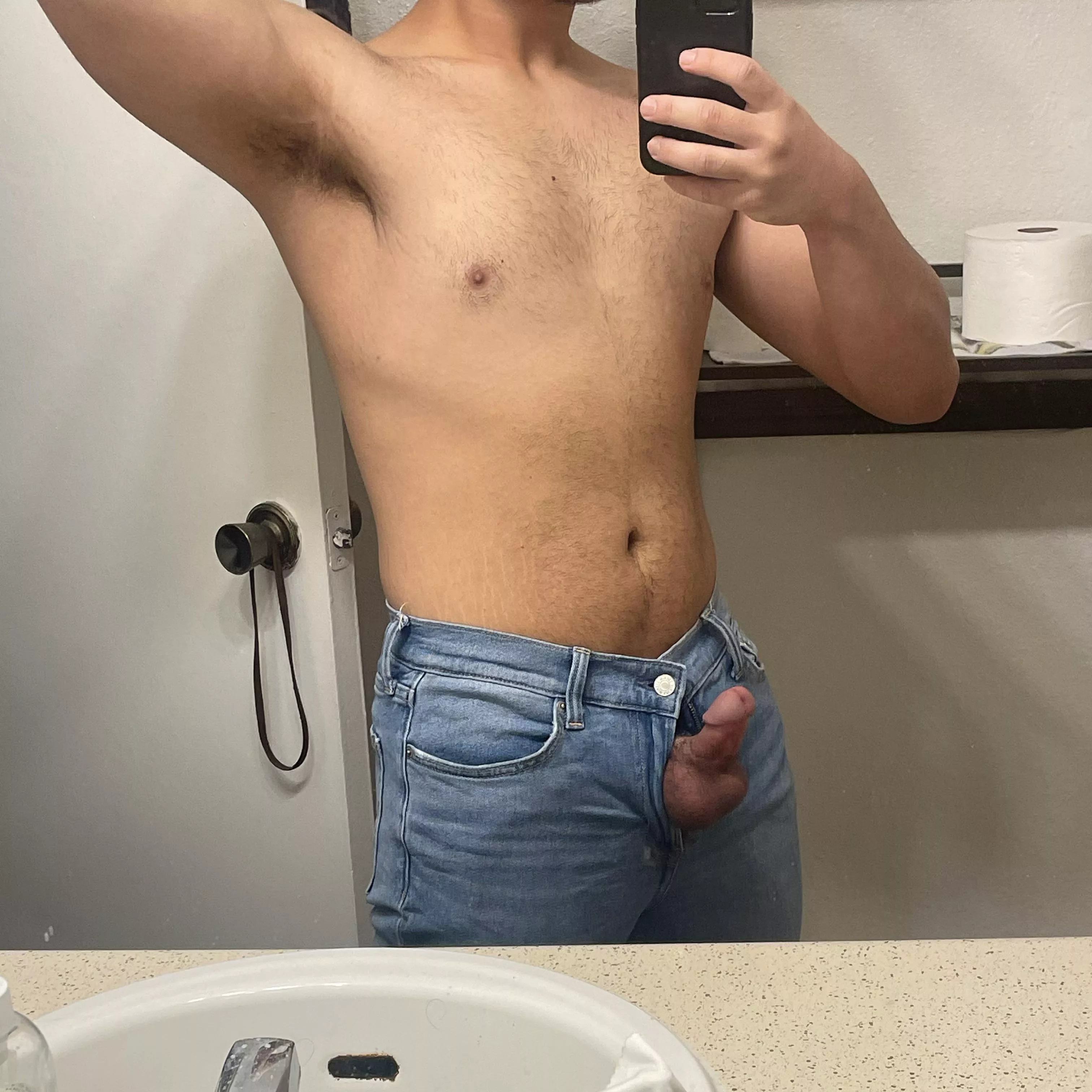 [23] Getting ready for work 😋 posted by smalltwunk