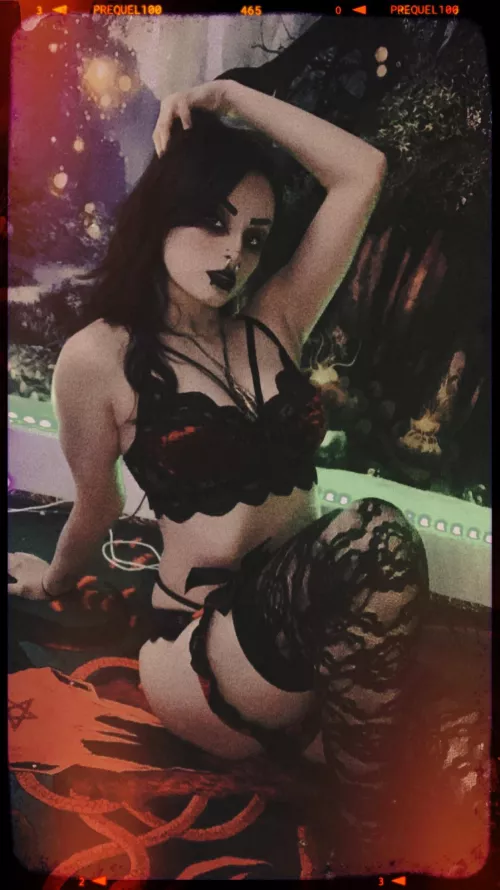 23/ Goth/ Latina / Tatted/ Pierced/ Tongue split 🐍 50% off my entire OF site! Link in comments by GothGirlSinsX