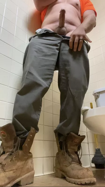 23, How’s the view from down there 😈 by Victorstarr32