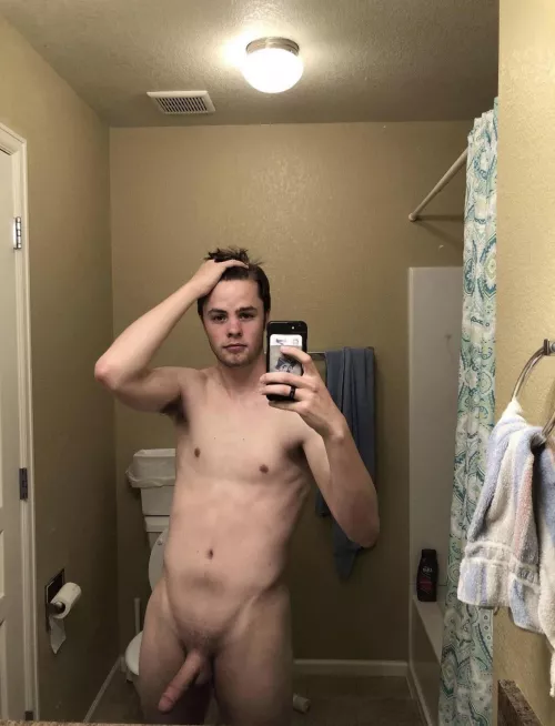 [23] Is that game really so entertaining?😏😏😏 by Willtibs9