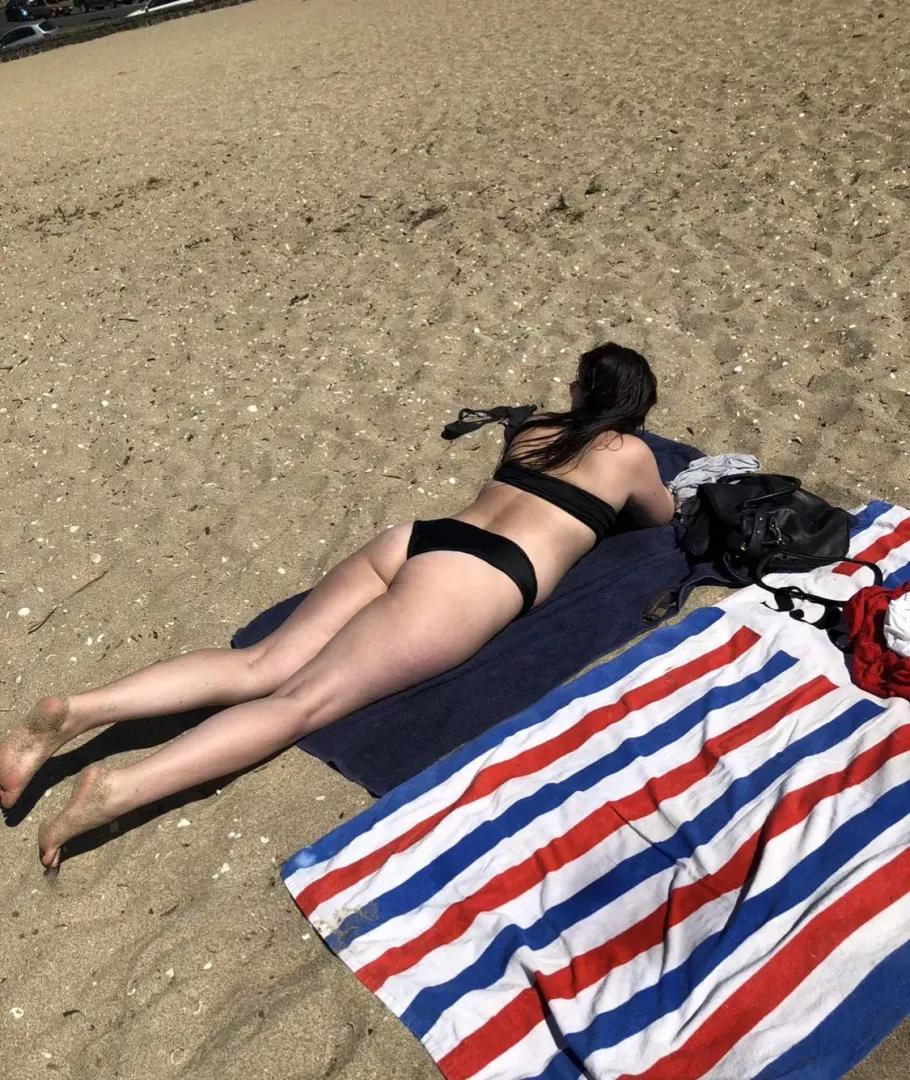 23F Hey all new to reddit 😊 posted by Sarahjayynex