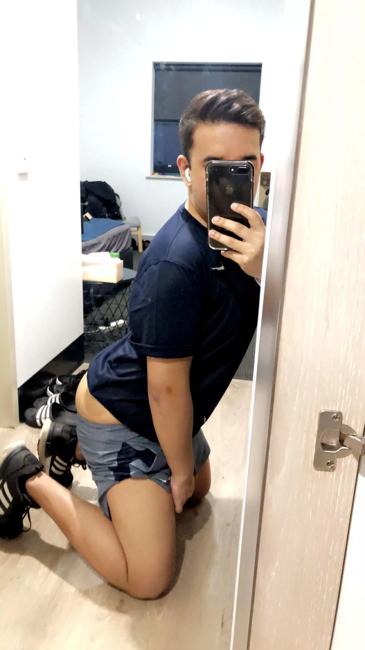 23M. First time poster 😅 posted by MJ_98_