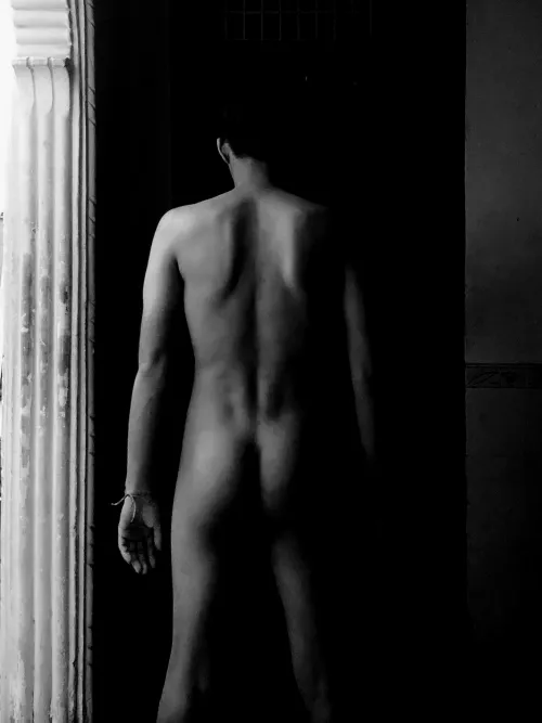 [24] [65] [6ft] by sultanofwhims