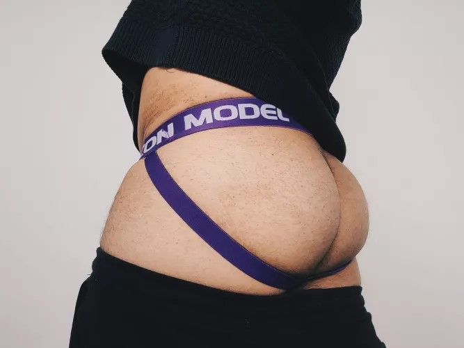 [24] Caught you looking 😏 come touch it by 5months97