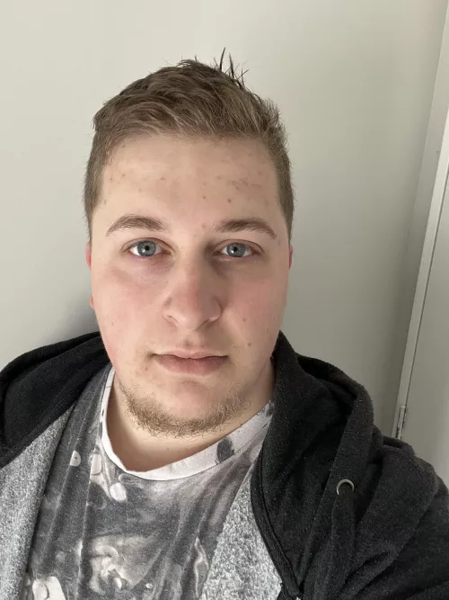 24 from NZ. DMs open if anyone wants to chat? :) by FirefliesNZ