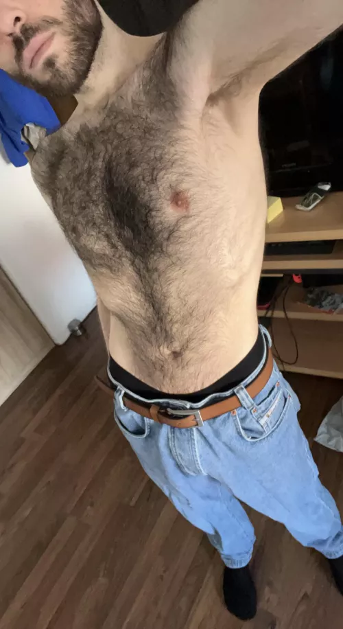 24, just got out of the shower 🦦 by gerer23