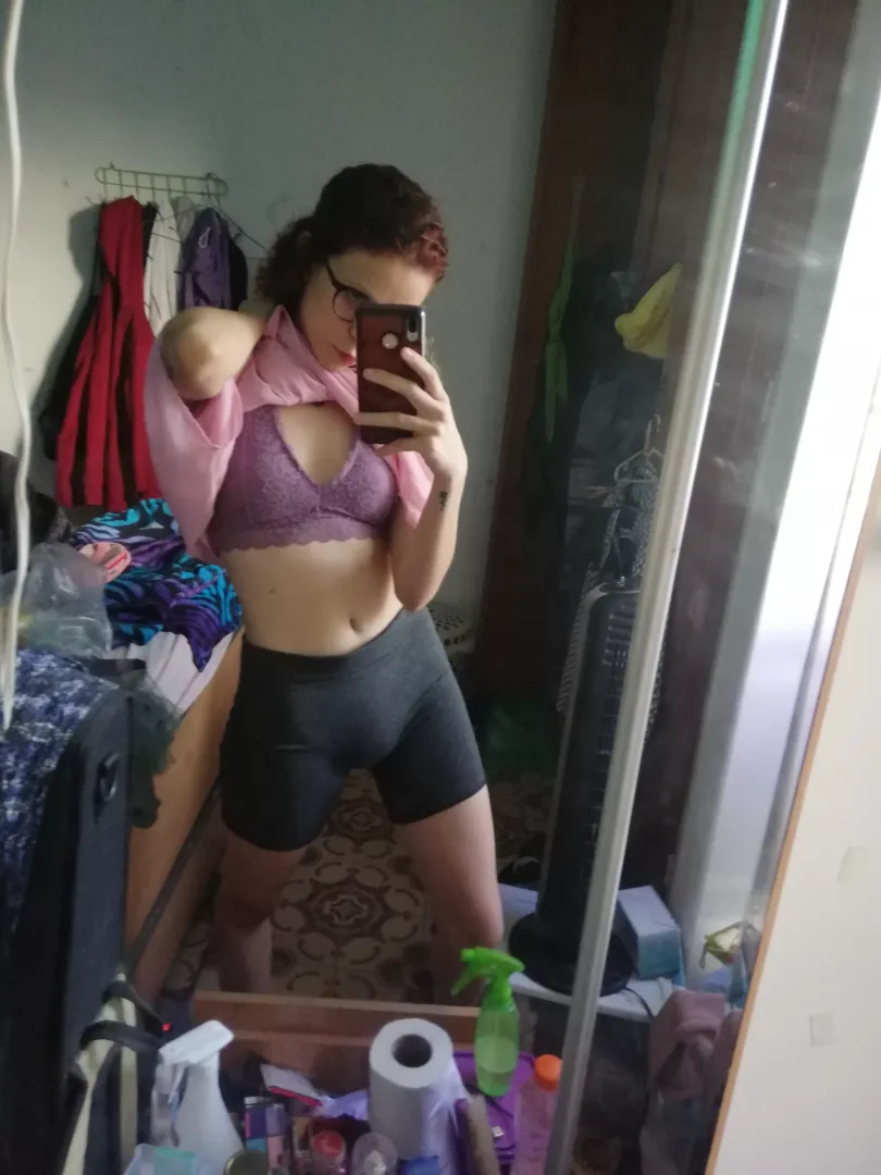 (24) (online) Tomorrow's my birthday. Any spoils for this princess? 🎂🌻 Links in my profile 🌸 posted by Mintaka22