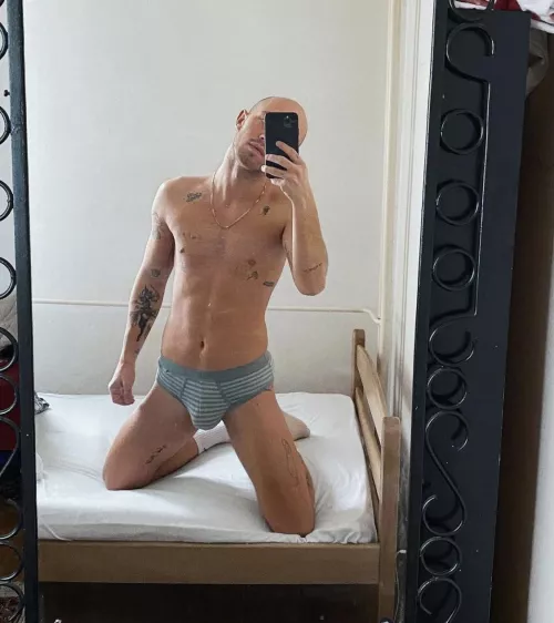 24, peachfromserbia 😈 by peachfromserbia