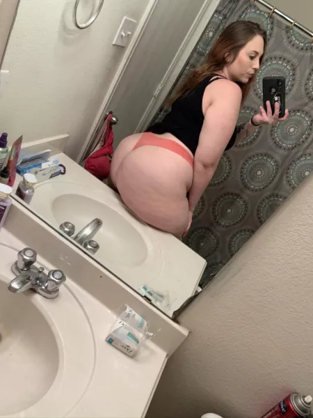 24F Looking for on going bull DFW Texas by FeloniousJane