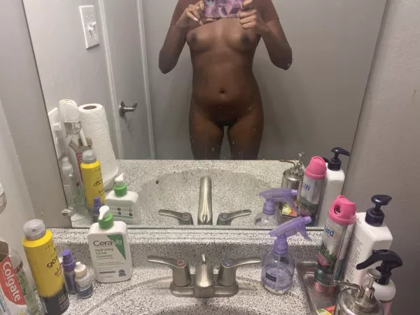 [25F] Looking for new 8in+ BWC bulls in Atlanta. by CuckiesNcreme