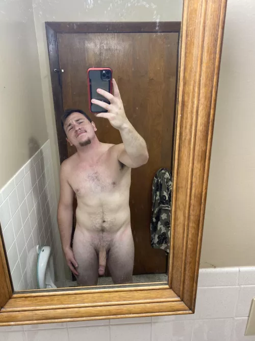 25[M] first post here, hope it hits off well! by Barefield96