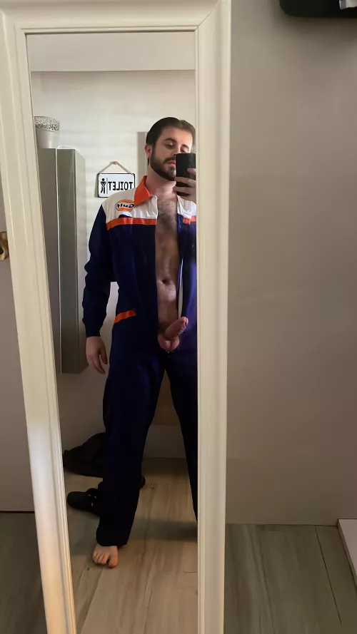 25m had to delete before, anyone wants an oil change? by angelquel