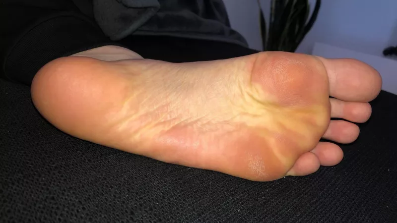 25m looking for guys under 26m to trade. No chubs, no beard! Snap: flxrixn123 by flxrixn123