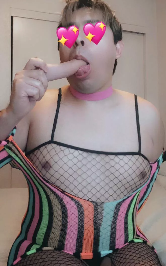 25yo Latin Cross Dresser sucking live 4U! 👅💦 posted by suckslave4u