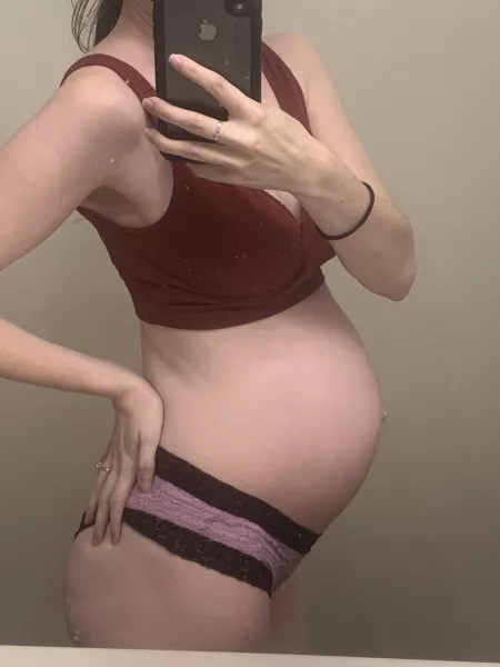 26 weeks with my third by amarinight
