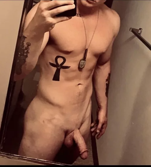 26M experienced bull for hotwife or couple in Cleveland, Ohio area by Sebastian13lack