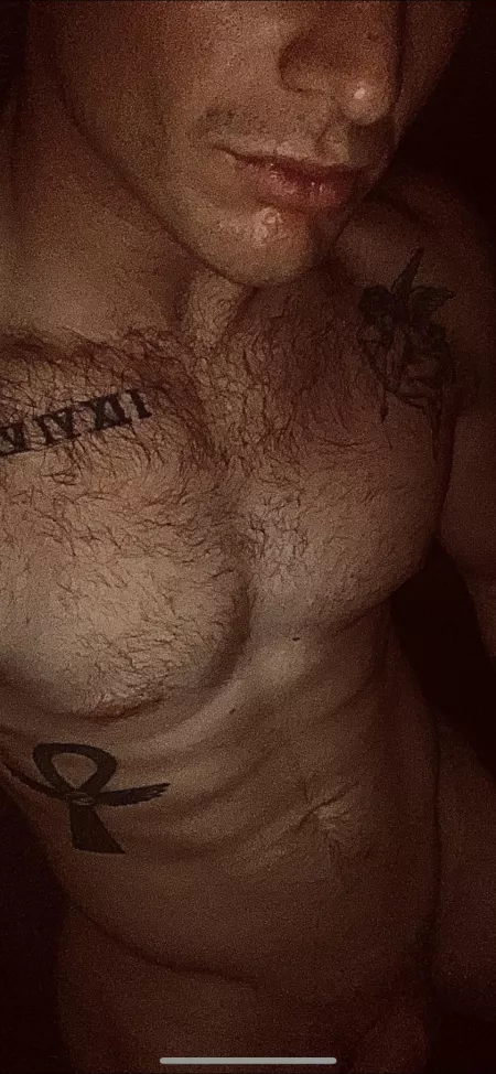 26M experienced bull for hotwife or mfm interested in traveling around NC this weekend by vincenttvega