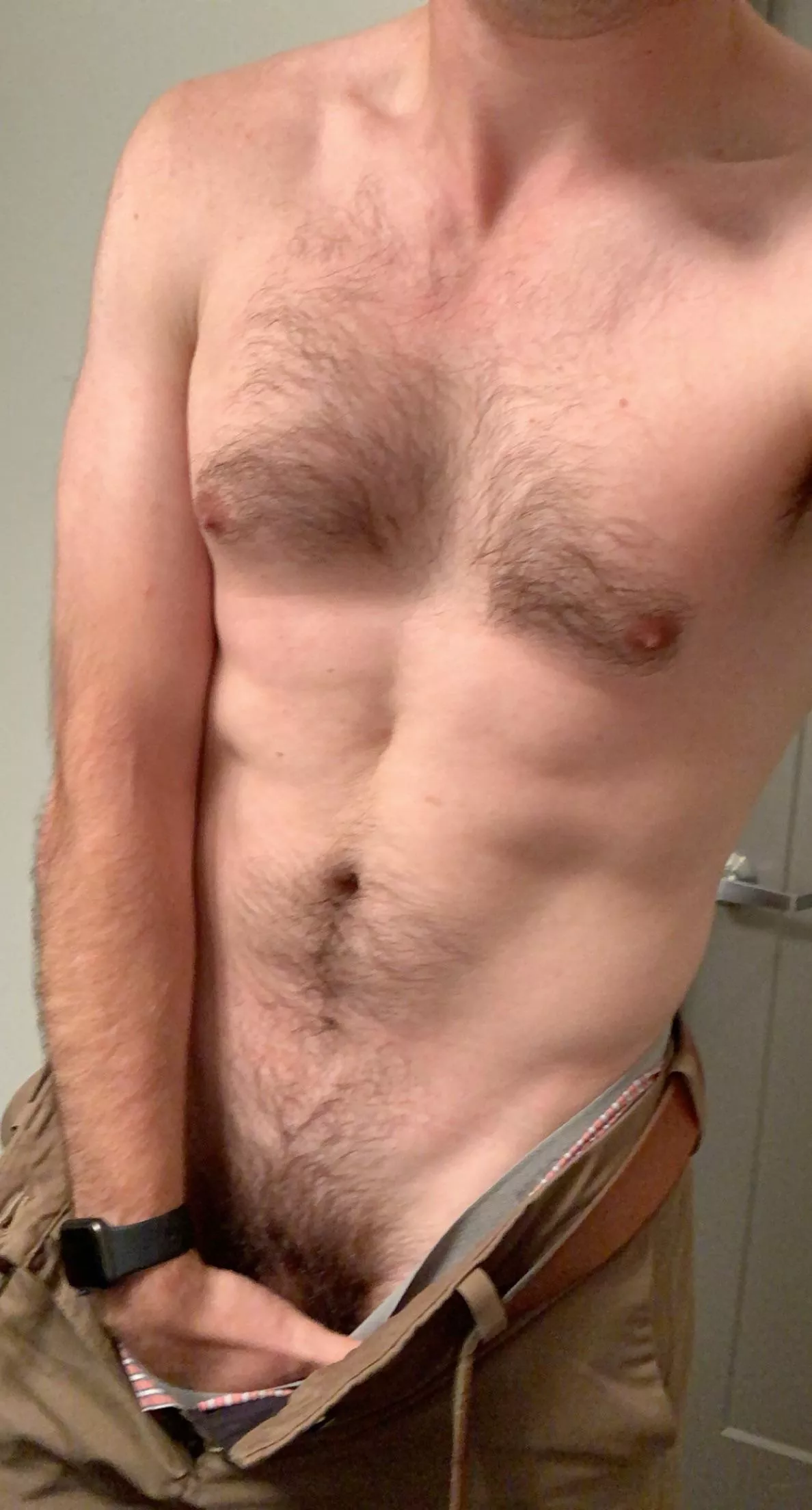 26M - muscular and active bull in Minneapolis, MN posted by PeakPefromanc3