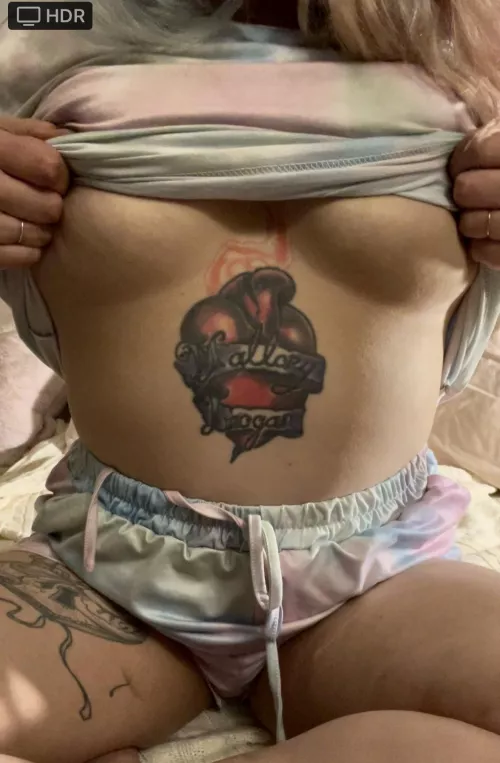 [27] OC who doesn’t love some good underboob by Janedelreyz_94