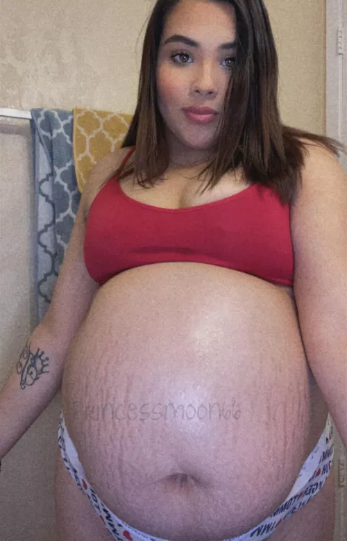 27 weeks 🤰🏻💕 by Milkymooon66