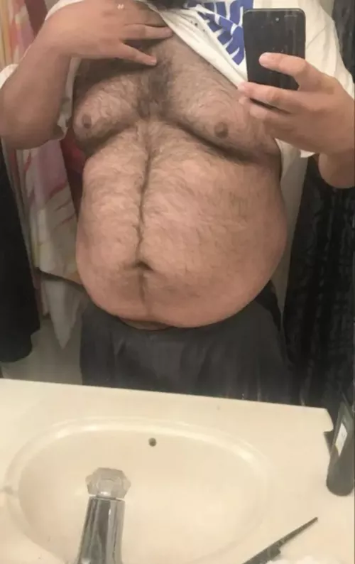 27 years old but I’ve been this hairy since I was 15 by Adammarik