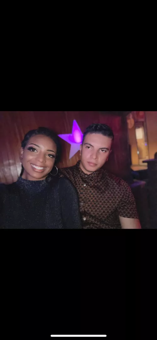 27m 26f looking for a female to have fun with😝😝 by Salt-Common