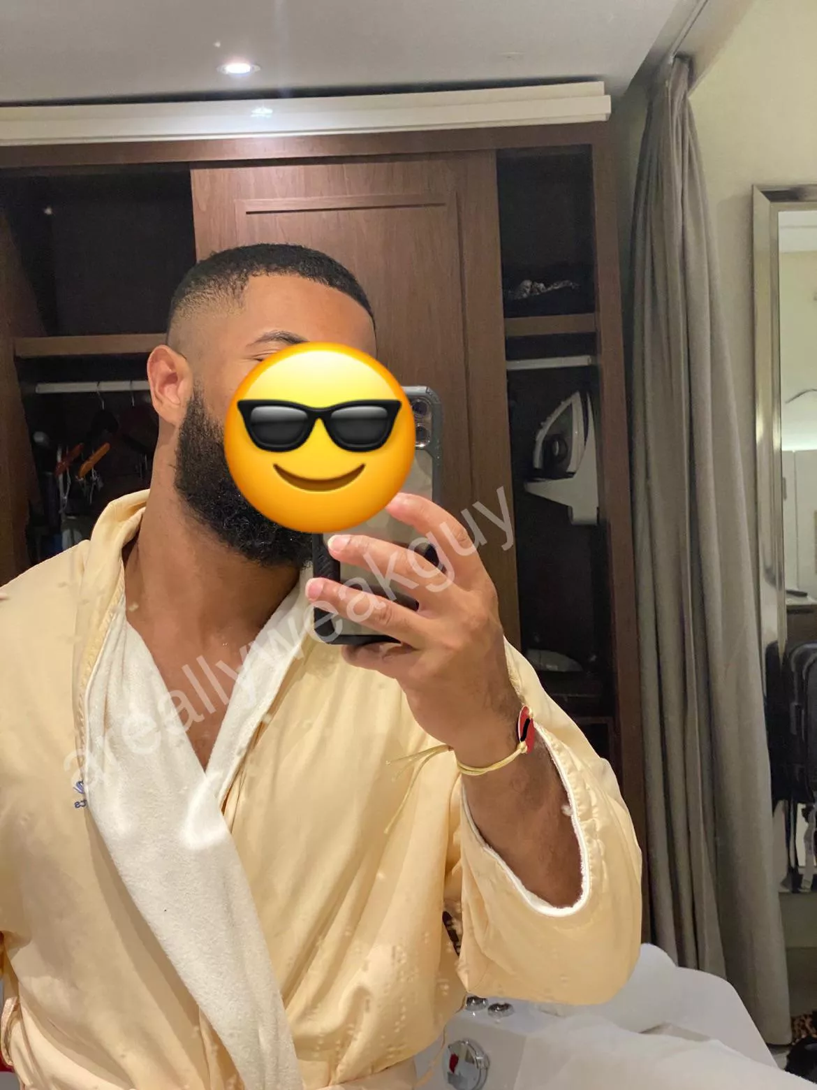 27M - Vegas 10/1-10/3 - Able to travel anywhere in the U.S. as well. posted by areallyweakguy