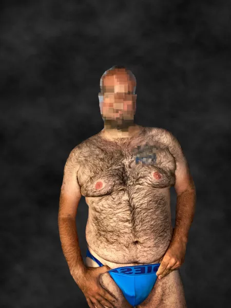 (28) Any twink or otter chasers actually looking for something serious? by musician3939