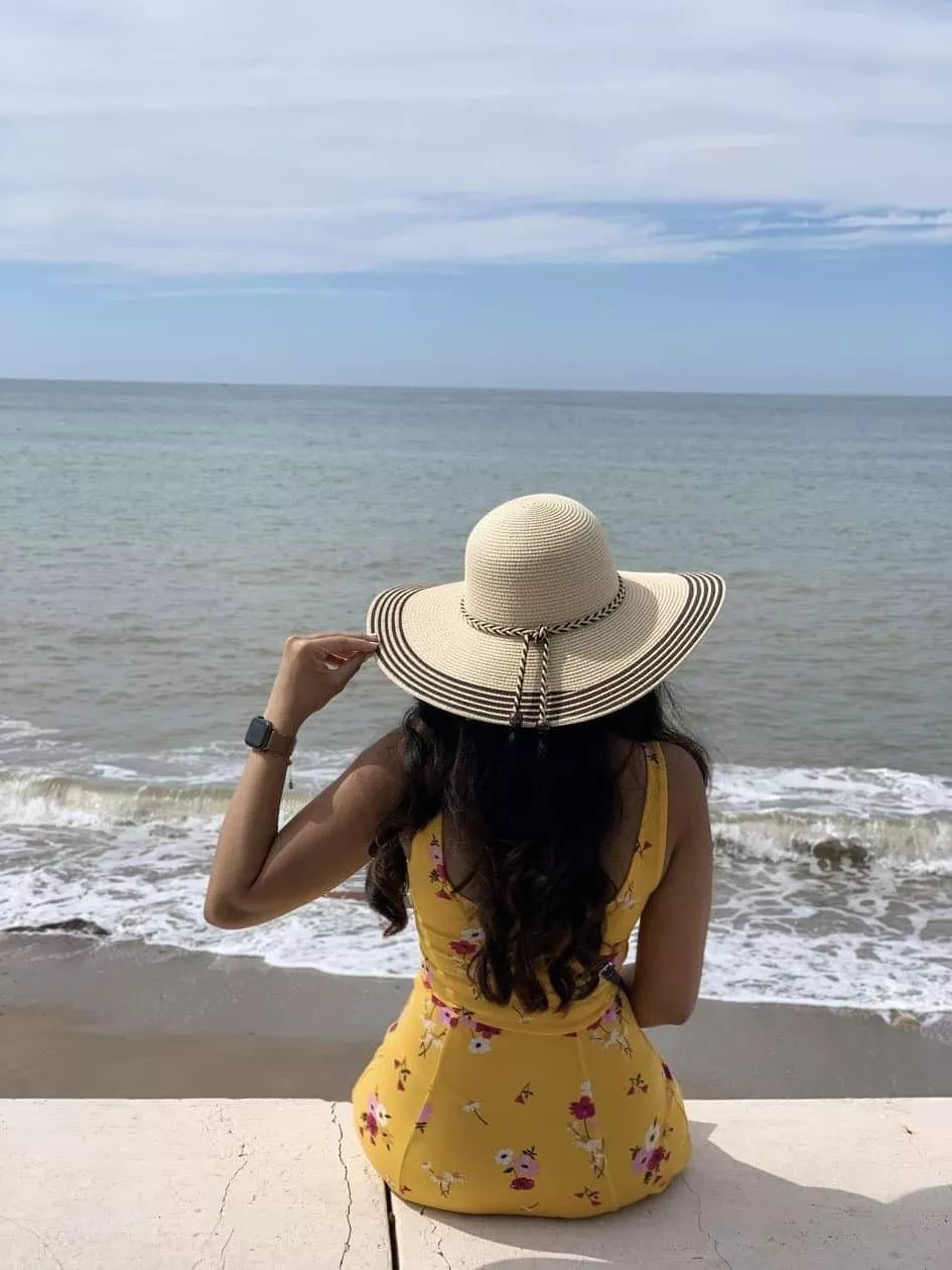 28f, brown, would love your thoughts posted by hw7755