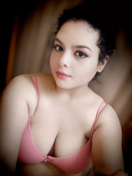 [28f] inferior hindu married slave. Looking for strong manly invader to invade and conquer me. Put a collar around around our neck(me and my cuck). by cutesexywifeynew