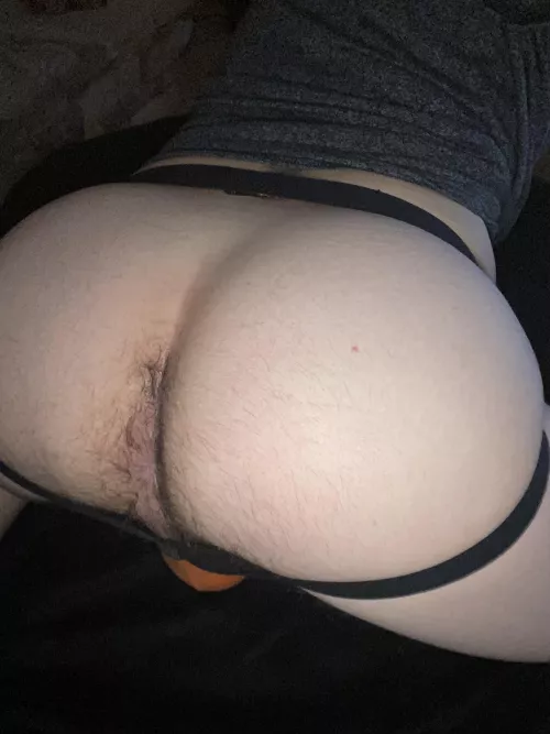 28m still sore from last night’s training 🤤🥵 by yngSubOtter