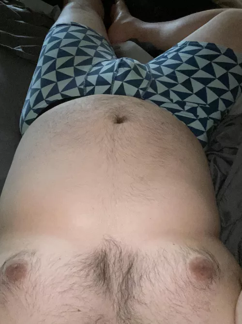 29, Bi, Ex jock, country guy here looking to chat with some other bears or masculine dudes. DM me or add me on snap at dlbi_jock by closetedbijock