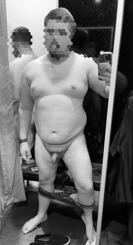 29 - Couldn’t help myself in the changing room! by Head_Pickle_968