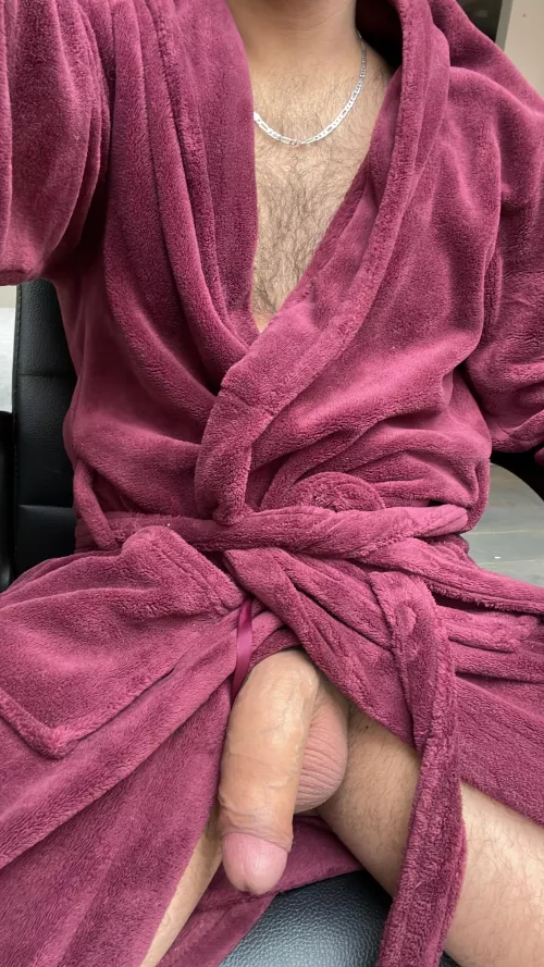 29 (m4f/mf) looking for some fun in London, hit me up by Practical-Length6217