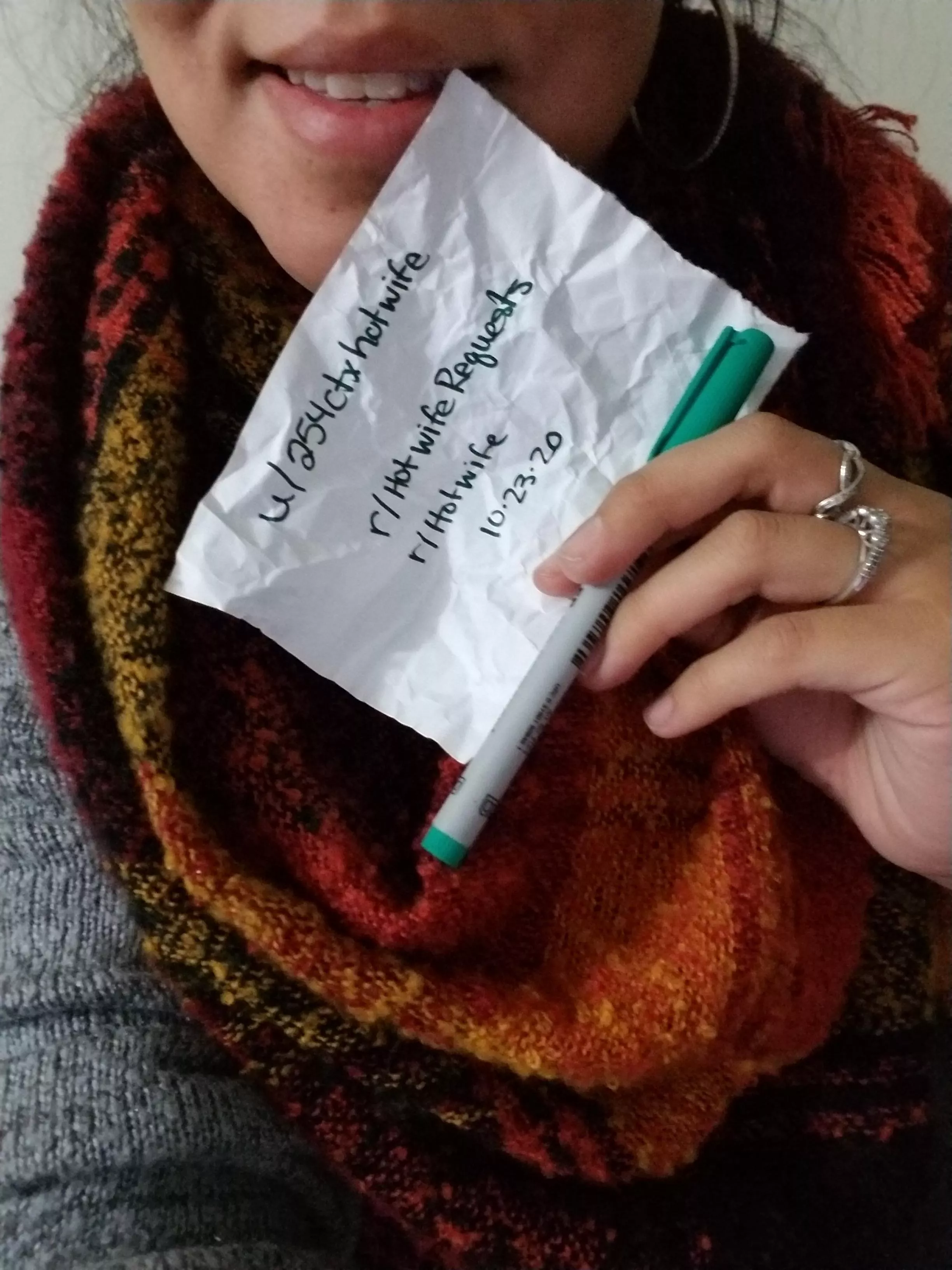 29F34M. Central Texas. Hotwife looking for a bull. posted by 254ctxhotwife