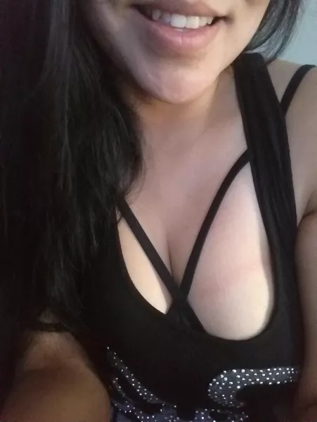 29yr old hotwife for bull around CTX by [deleted]