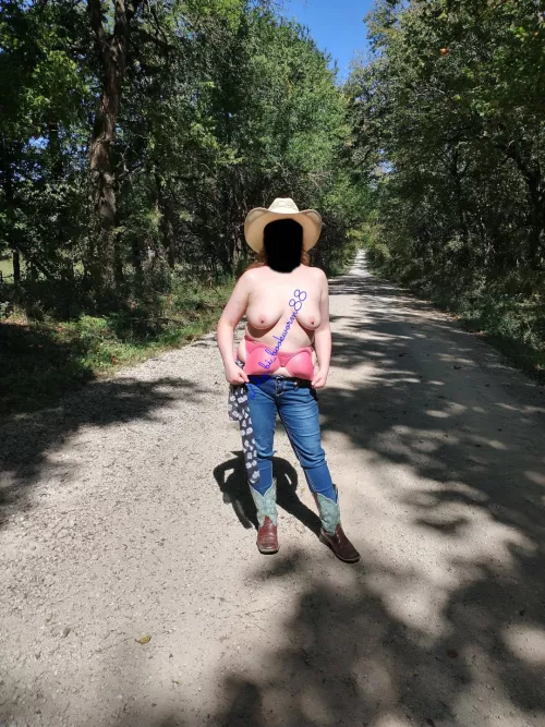 2nd titty pic, please be nice by Shy_bi_bookworm88