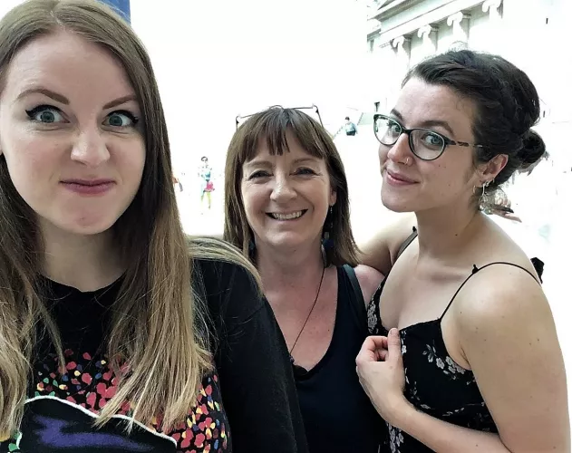 [3] Daughter, Mother or friend? by madamimadam73