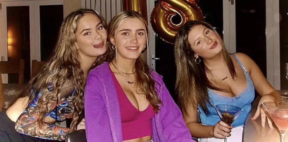 3 friends by stevenatt234