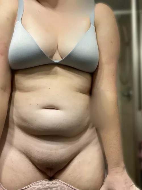 3 nights of work in a row have been an adjustment for this mom bod.. by hotwife3013