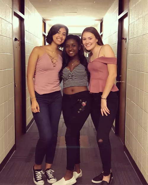 [3] Which one? by BuildGeed