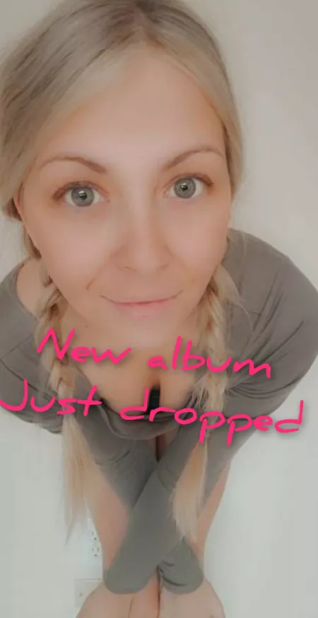 30 y/o mom of 3. Daily uploads! Solo, B/G, kink, JOI, BJ, & dick rates. Only $9.99/mo. Link in comments! by linc88